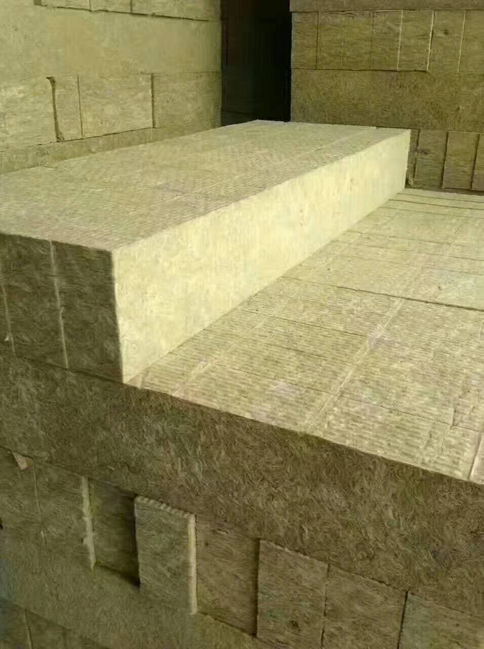 国标垂摆法竖丝岩棉条